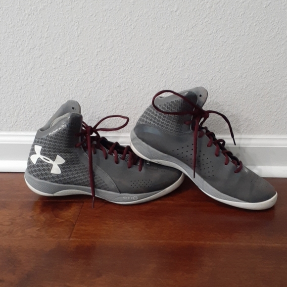 Men's Under Armour Basketball Shoes Size 12 - Picture 1 of 6